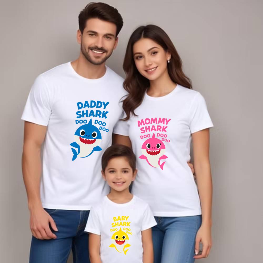 Anne, Baba ve Bebek Köpekbalığı Tişört Kombini