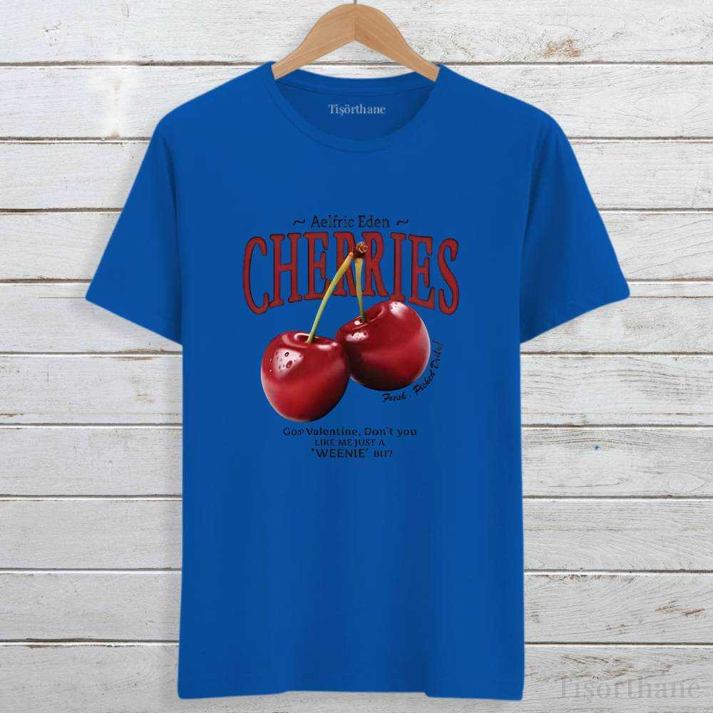 Kiraz Desenli Canlı ve Şık Tasarım Kadın Tişörtü