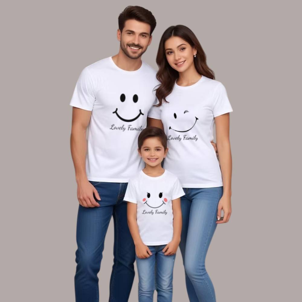Smile Tasarımlı Lovely Family Yazılı Sevimli Aile Tişörtü