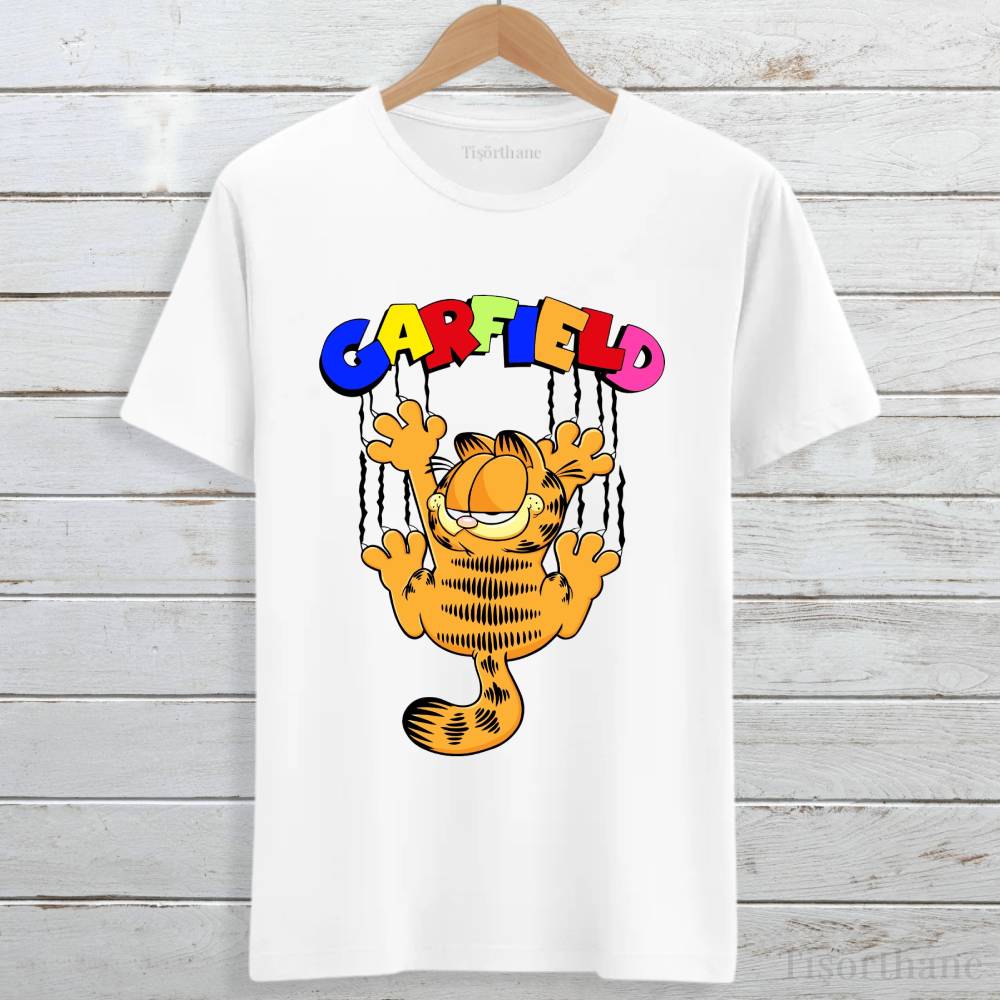 Tırmanan Garfield Tasarımlı Eğlenceli Unisex Tişört